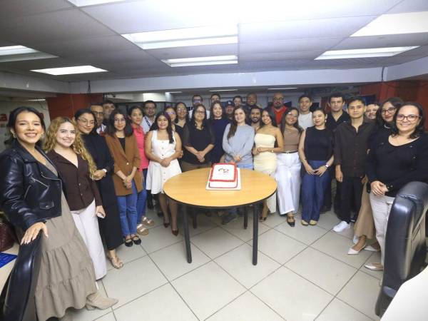 El equipo que conforma LA PRENSA celebra 62 años de retos y éxitos en el periodismo hondureño.