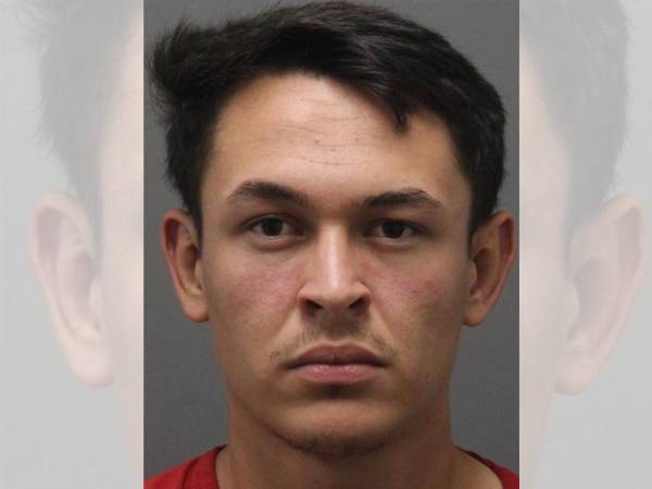 Una bebé de 8 meses falleció tras ser hallada inconsciente con un cargador alrededor del cuello; su hermano identificado como Álvaro Mejía Ayala es el principal sospechoso de ser el autor del horrendo crimen.