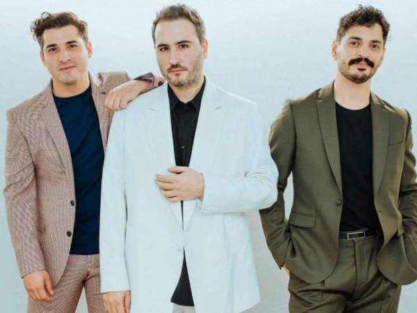 Jesús Navarro (centro) tuvo un momento delicado en su salud.