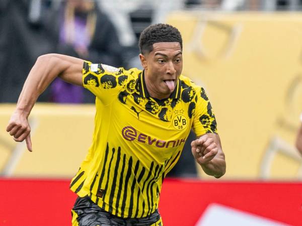 Jobe Bellingham lideró la victoria del Dortmund.