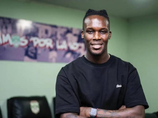 Román Rubilio Castillo atraviesa una situación complicada en su carrera profesional luego de quedar al margen de Olancho FC y no entrar en los planes del equipo para el Torneo Apertura 2026 de la Liga Nacional de Honduras.