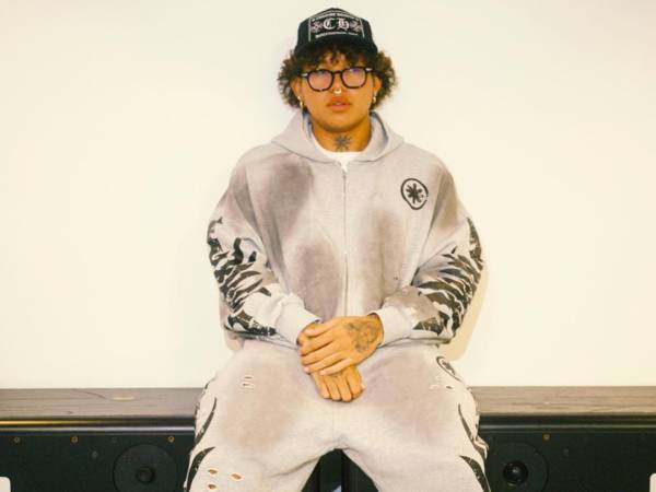 El cantante colombiano Beéle lanzó este miércoles 'La Patadita'.