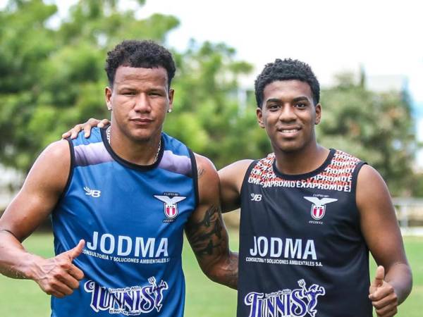 Los jugadores ecuatorianos Maicol Valencia y Leandro Yépez fueron asesinados justamente horas después de que habían sido presentados como fichaje de equipo de la segunda división del fútbol de Ecuador.