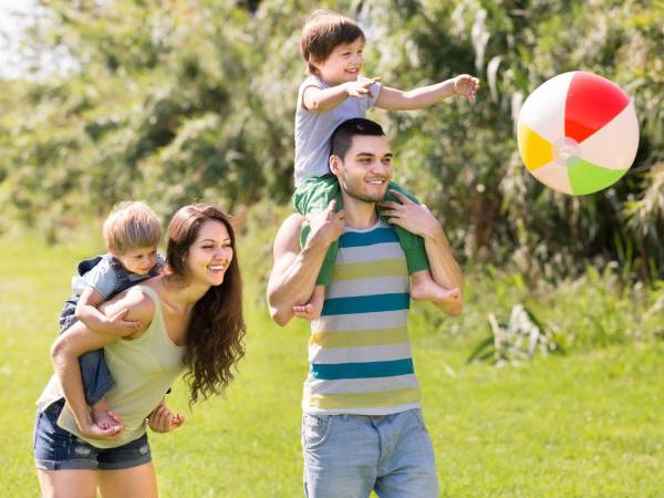 La diversión es para todos, juegue con sus hijos, con sus mascotas y creen momentos especiales.