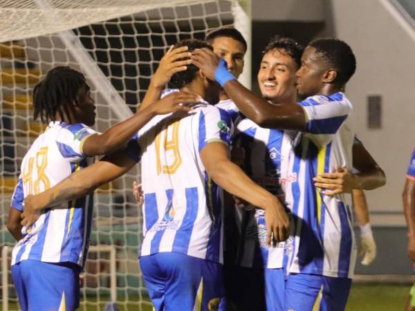 Victoria resurge con locura de triunfo ante UPNFM para soñar con la salvación