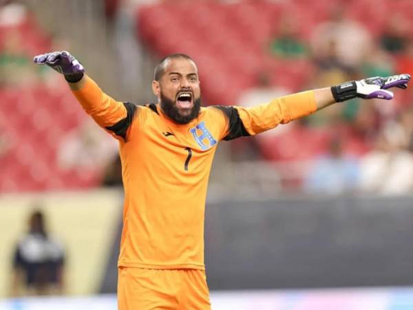 Edrick Menjívar decidió volver a la Selección de Honduras para el proceso de José Molina.