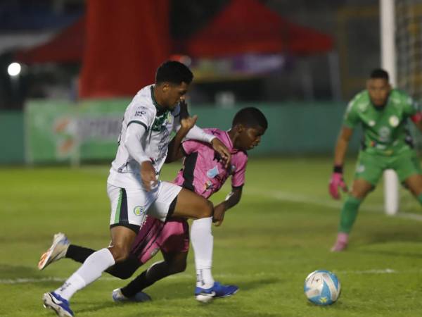 CD Choloma y Juticalpa FC tuvieron un duelo de poder a poder en el estadio Rubén Deras.