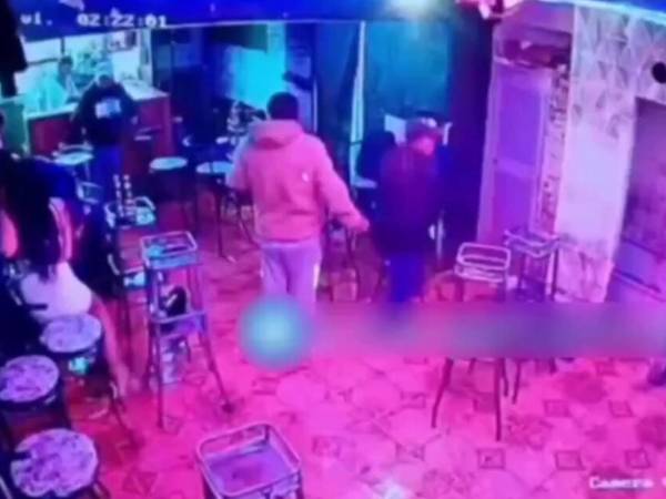 Tragedia: Exfutbolista fue asesinado en una cantina donde estaba con un grupo de amigos en una noticia que ha provocado mucha consternación.