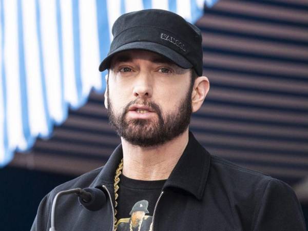La demanda acusa a Meta de distribuir de manera no autorizada al menos 243 composiciones propiedad del rapero Eminem.