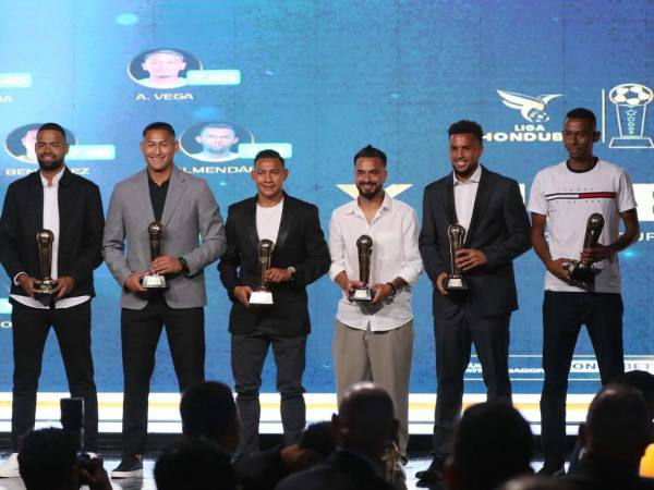 Durante la gala se entregaron distinciones a los mejores jugadores, técnicos, goleadores, porteros y jóvenes talentos del fútbol hondureño.
