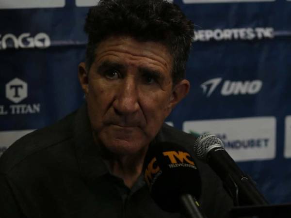 Héctor Vargas en conferencia de prensa tras la derrota ante Motagua.