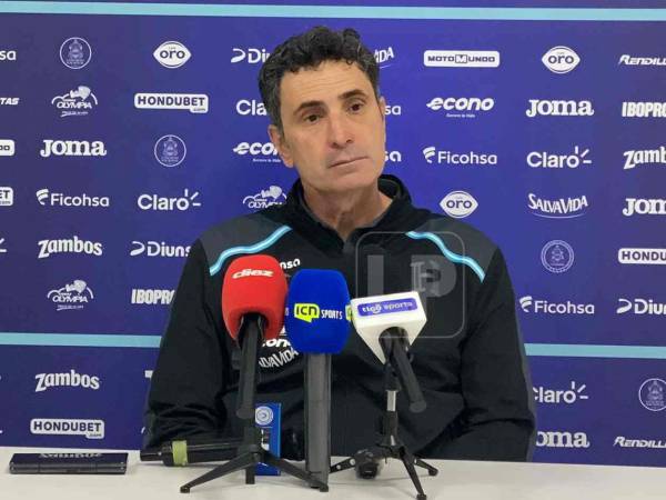 José Francisco Molina en conferencia de prensa previo a su debut en el amistoso ante Perú.