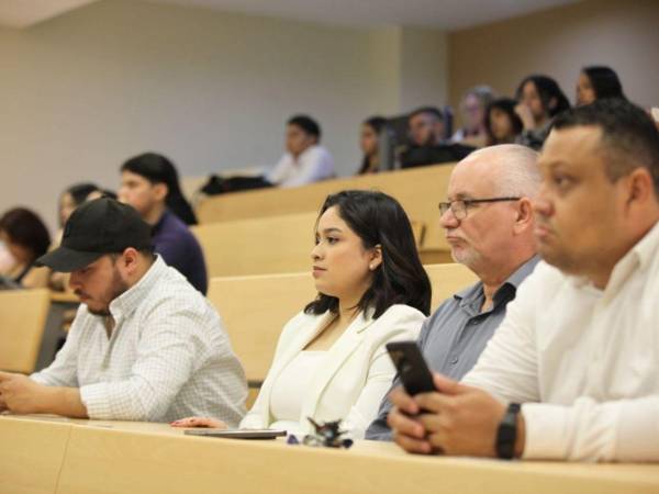 Dos conversatorios que promovieron el análisis y la reflexión para contribuir a formar votantes informados de cara al próximo proceso electoral.