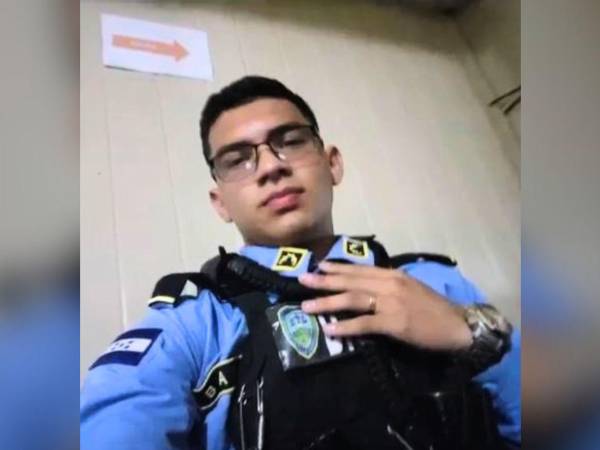 Fotografía en vida del agente Lucas Alonzo Baca Martínez.