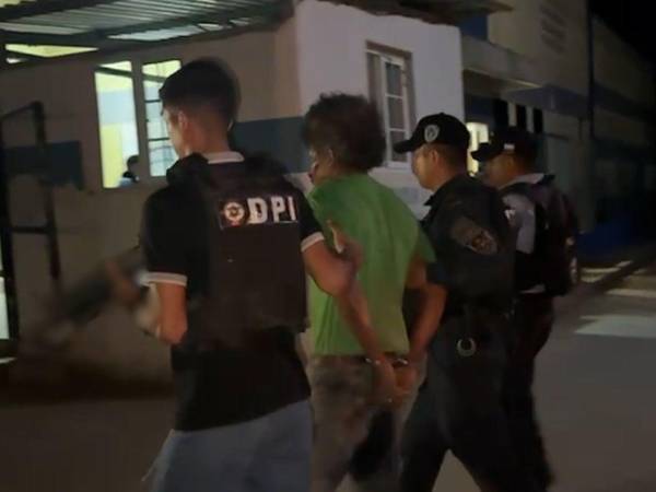 El detenido fue identificado como Alejandro Ramón Hernández Figueroa de 53 años.