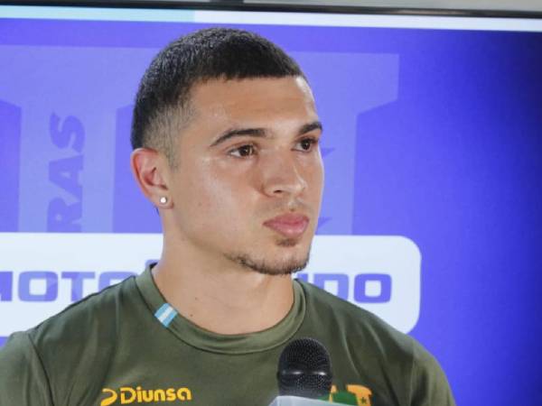 El delantero del BATE Borisov de Bielorrusia se incorporó a los trabajos de la Bicolor.