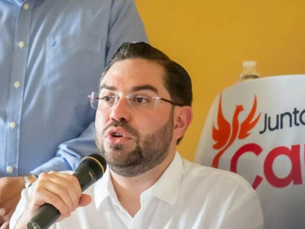 Jorge Cálix respondió a las advertencias de golpe de Estado de la presidenta Xiomara Castro.