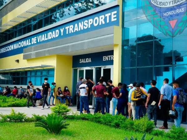 En San Pedro Sula, los ciudadanos pueden realizar estos trámites en las oficinas de la DNVT ubicadas en la colonia Municipal.