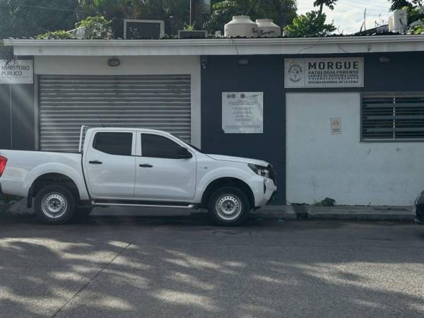 El cuerpo del joven fue trasladado a la morgue del Centro de Medicina Legal y Ciencias Forenses de La Ceiba.