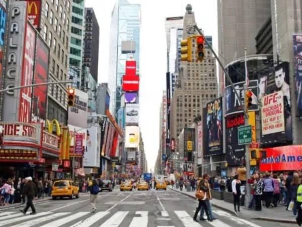 Según el sindicato de Trabajadores del Transporte (TWU), hay unos 170 conductores y propietarios de carruajes de caballos con licencia en Nueva York. Imagen de archivo.