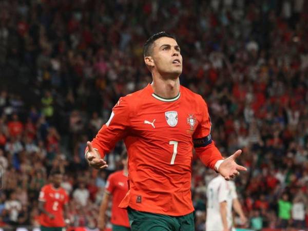 Cristiano Ronaldo celebrando su gol con Portugal.
