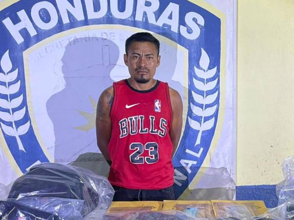 El detenido es un ciudadano de 38 años, originario y residente de la aldea El Zapote, en ese mismo municipio