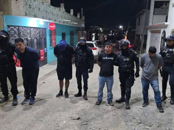 Los cuatros sospechosos de la muerte de la pareja fueron capturados, luego de un operativo de la Policia Nacional de Guatemala.