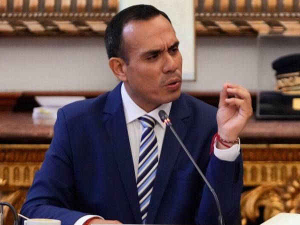 José Jerí dejó este martes de ser presidente interino<b> </b>de Perú tras un fugaz mandato de cuatro meses.