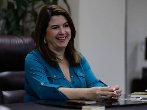 Cossette López, consejera del CNE.