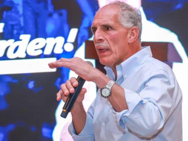 El actual presidente Nasry Asfura, ejerció como alcalde del Distrito Central durante el periodo de 2014-2022.
