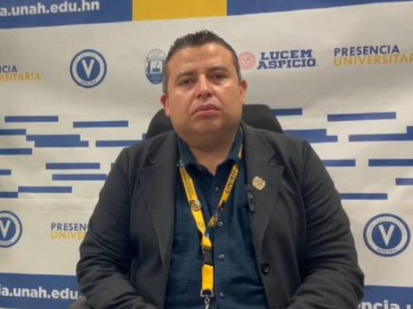 El doctor Gustavo Galo, decano de la Facultad de Ciencias Médicas de la Unah, explicó la importancia de este taller.