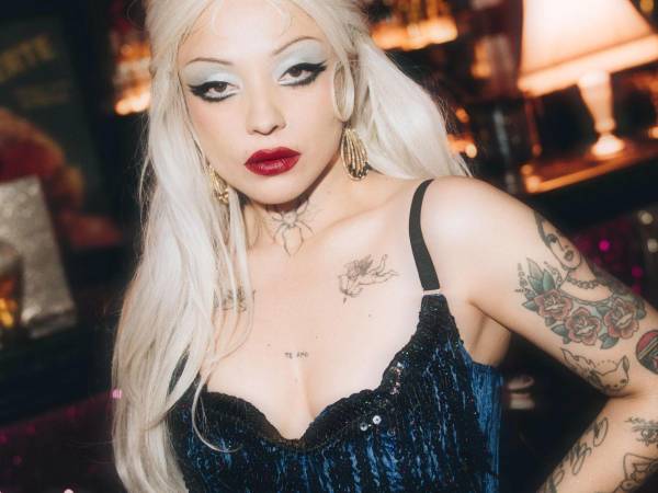 Mon Laferte lanzará su nuevo álbum el 24 de Octubre.