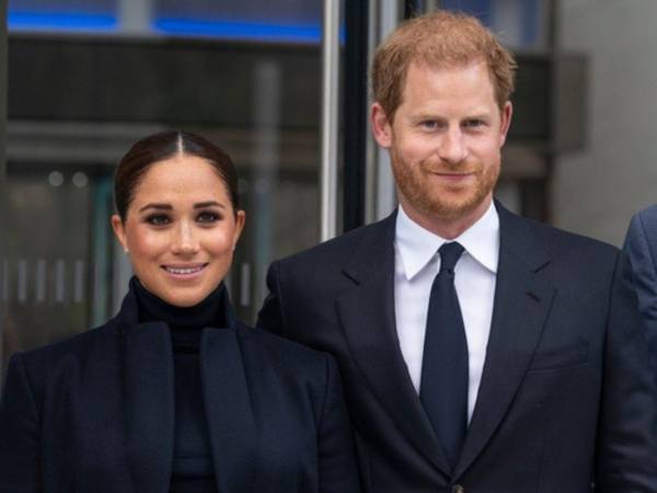 El regreso de los duques de Sussex, Enrique y Meghan, al Reino Unido, donde han matriculado a sus dos hijos en un colegio, supone un giro inesperado en torno al controvertido Megxit de hace más de seis años, cuando decidieron apartarse de la Casa Real británica en medio de desavenencias con su familia.