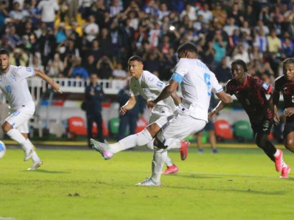 Anthony “Choco” Lozano volvió a ser protagonista negativo con la Selección de Honduras