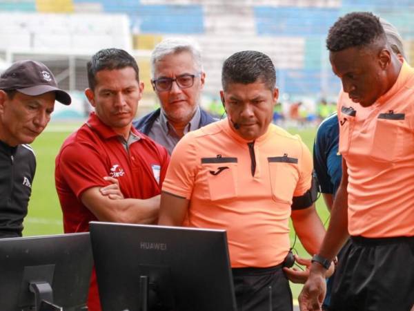 La tecnología llega al balompié hondureño para evitar menos errores en los árbitros a la hora de la toma de decisiones.