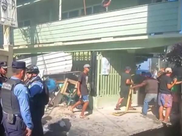 La crisis en la isla alcanzó el punto más crítico luego de que el Consejo Nacional Electoral (CNE) ordenara una nueva votación.