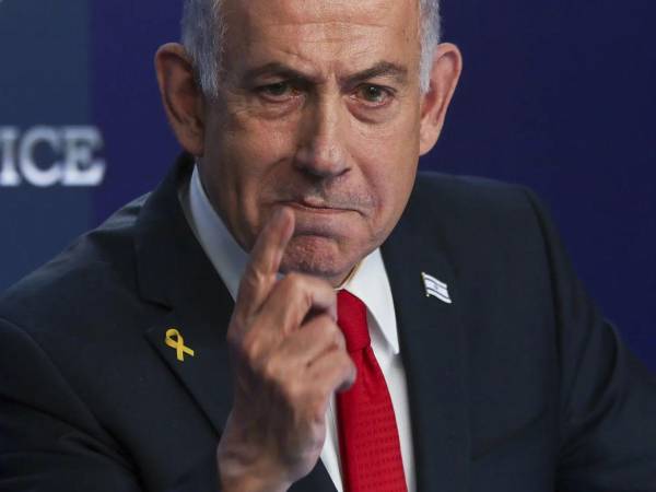 La Corte Penal Internacional emitió el 21 de noviembre de 2024 una orden de arresto contra el primer ministro de Israel, Benjamin Netanyahu.
