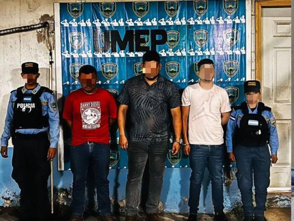 Uno de ellos se dedica a la agricultura, otro es marino y un tercero es conductor de plataforma.