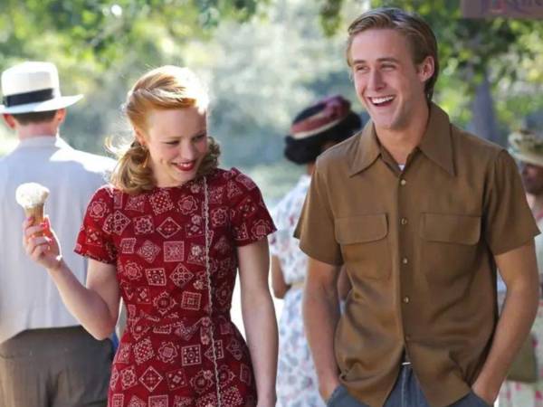 Escena de la película “Diario de una pasión” protagonizada por Rachel McAdams y Ryan Gosling.