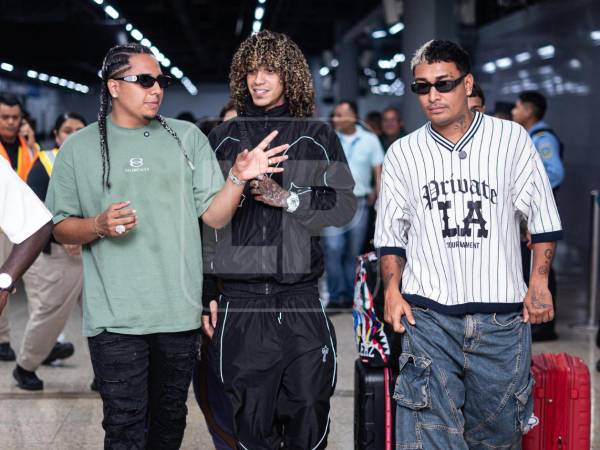 Davis Flow y Supremo le dieron la bienvenida a Jon Z a San Pedro Sula.