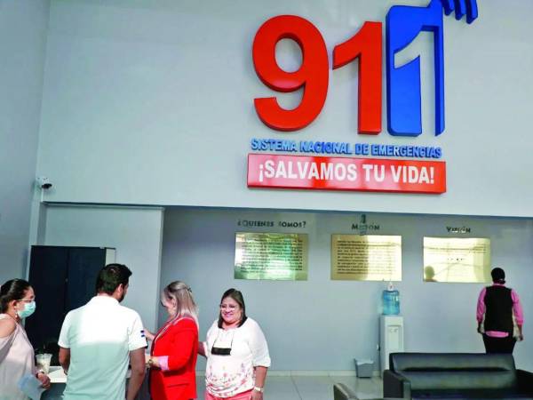 A pesar de estas irregularidades, la institución garantizó que el servicio de emergencias seguirá funcionando normalmente.