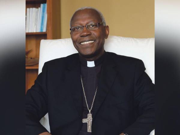 El nuncio apostólico tanzano Novatus Rugambwa.