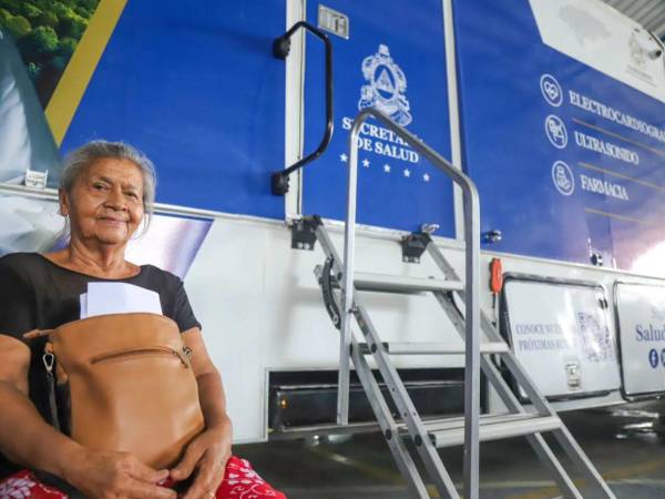 El Gobierno asegura que parte de la inversión pública será dirigida al fortalecimiento del sistema sanitario, con énfasis en hospitales, atención a pacientes y reducción de la mora quirúrgica.