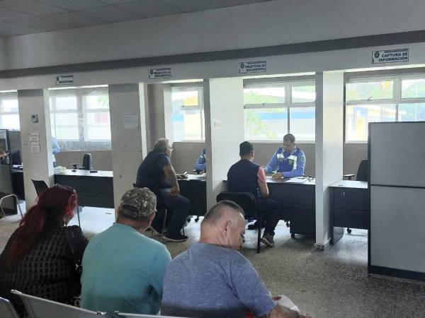 La DNVT atiende de 5:00 am a 4:00 pm de lunes a viernes.