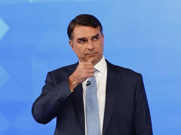 El senador ultraderechista Flávio Bolsonaro, quien huyó a Estados Unidos dos días después de perder las elecciones presidenciales.