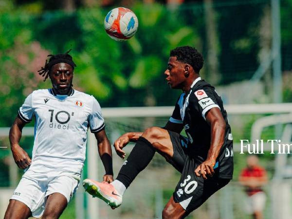 Dereck Moncada disputó sus primeros minutos con el Lugano FC de Suiza.
