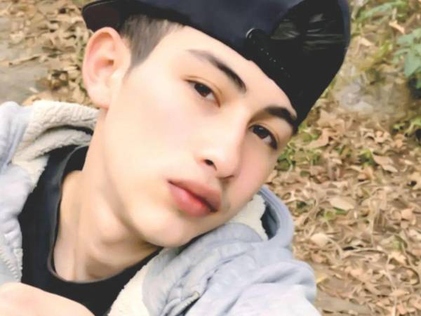 Fotografía en vida de Alexander González.