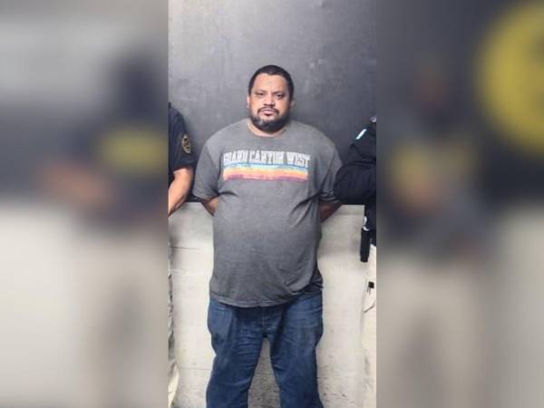 Fotografía de Ceballos tras su detención en Tegucigalpa.