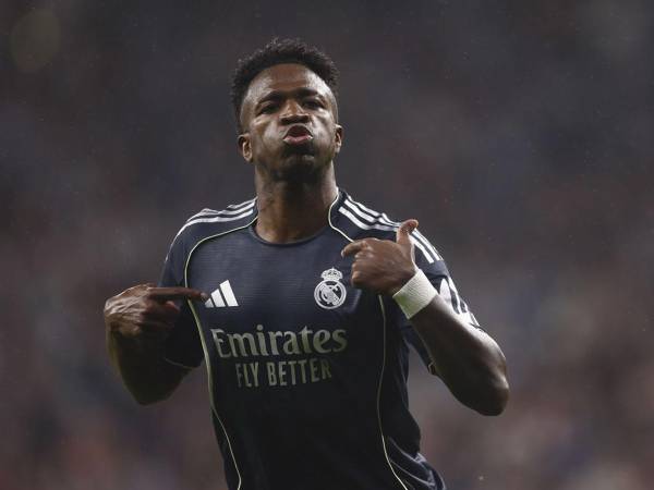 Vinicius celebrando uno de sus golazos en el triunfo contra el Espanyol.