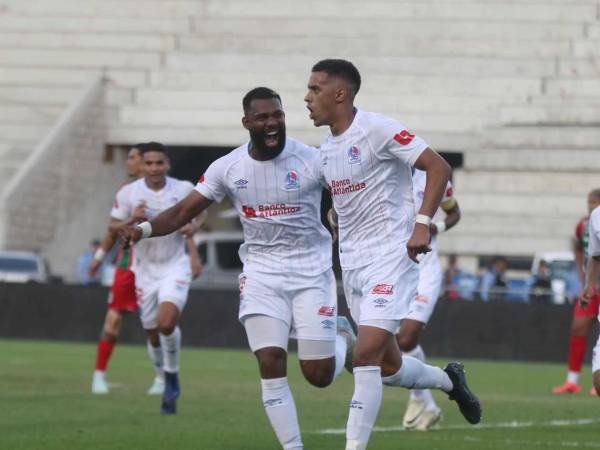 Emanuel Hernández ha marcado el primer gol del Olimpia contra el Marathón.